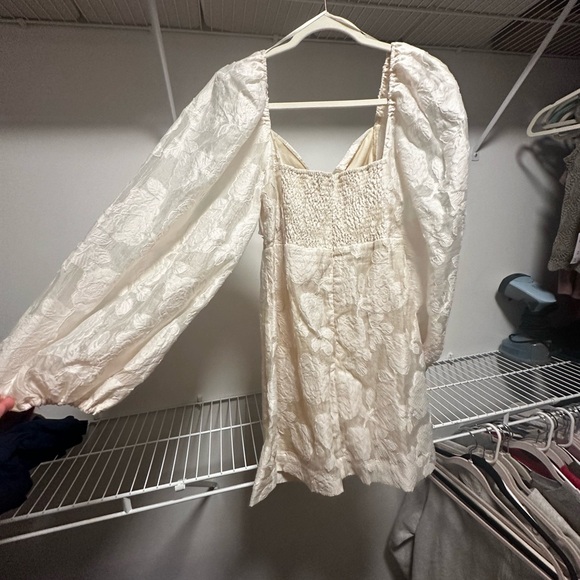 Mable Ivory sleeve dress - Picture 4 of 5